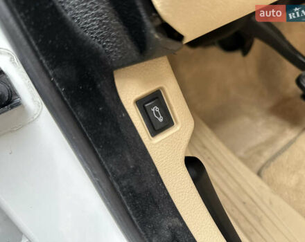 Белый БМВ 5 Серия, объемом двигателя 2 л и пробегом 125 тыс. км за 13499 $, фото 55 на Automoto.ua