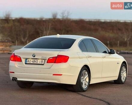 Білий БМВ 5 Серія, об'ємом двигуна 2 л та пробігом 292 тис. км за 12000 $, фото 6 на Automoto.ua