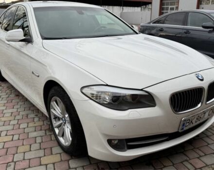 Білий БМВ 5 Серія, об'ємом двигуна 2 л та пробігом 290 тис. км за 14000 $, фото 2 на Automoto.ua