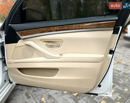 Белый БМВ 5 Серия, объемом двигателя 2 л и пробегом 125 тыс. км за 13499 $, фото 38 на Automoto.ua