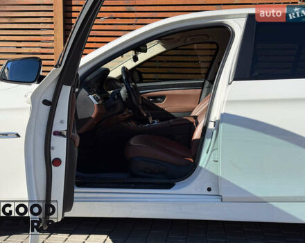 БМВ 5 Серия 2013 в Одессе на Automoto.ua Белый БМВ 5 Серия, объемом двигателя 2 л и пробегом 187 тыс. км за 15500 $, фото 14 на Automoto.ua