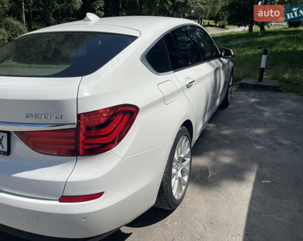 Белый БМВ 5 Серия, объемом двигателя 2 л и пробегом 251 тыс. км за 19800 $, фото 13 на Automoto.ua