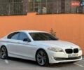 Белый БМВ 5 Серия, объемом двигателя 2.99 л и пробегом 240 тыс. км за 13800 $, фото 1 на Automoto.ua