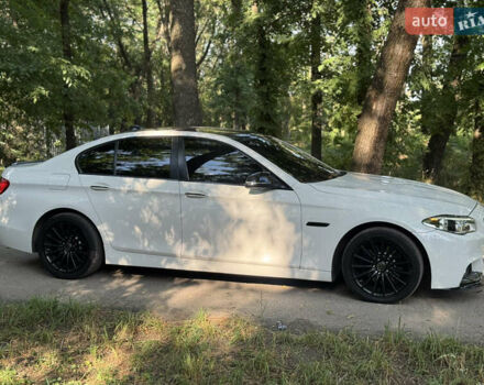Белый БМВ 5 Серия, объемом двигателя 2 л и пробегом 220 тыс. км за 18500 $, фото 4 на Automoto.ua