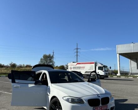 Белый БМВ 5 Серия, объемом двигателя 3 л и пробегом 202 тыс. км за 17600 $, фото 8 на Automoto.ua