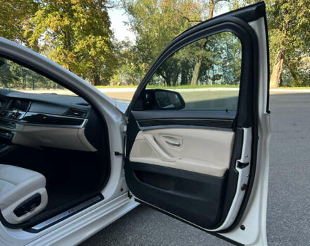 Белый БМВ 5 Серия, объемом двигателя 2.99 л и пробегом 235 тыс. км за 20500 $, фото 14 на Automoto.ua