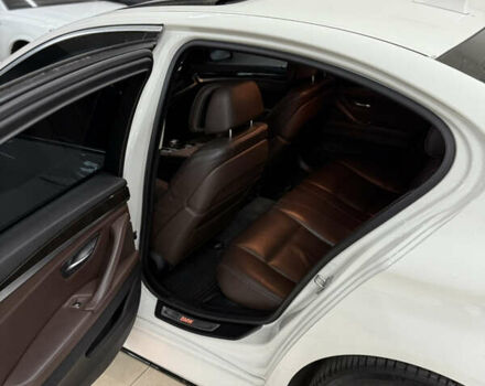 Білий БМВ 5 Серія, об'ємом двигуна 2.99 л та пробігом 330 тис. км за 19700 $, фото 18 на Automoto.ua