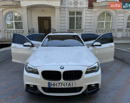 Білий БМВ 5 Серія, об'ємом двигуна 2.99 л та пробігом 330 тис. км за 18900 $, фото 2 на Automoto.ua