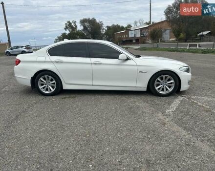 Белый БМВ 5 Серия, объемом двигателя 2 л и пробегом 170 тыс. км за 13000 $, фото 4 на Automoto.ua