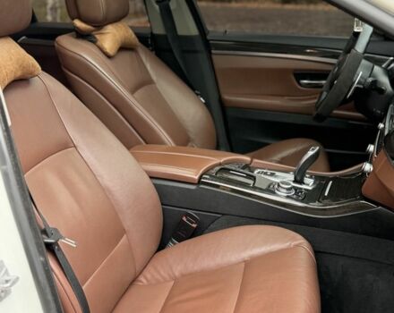 Білий БМВ 5 Серія, об'ємом двигуна 2 л та пробігом 240 тис. км за 13900 $, фото 17 на Automoto.ua