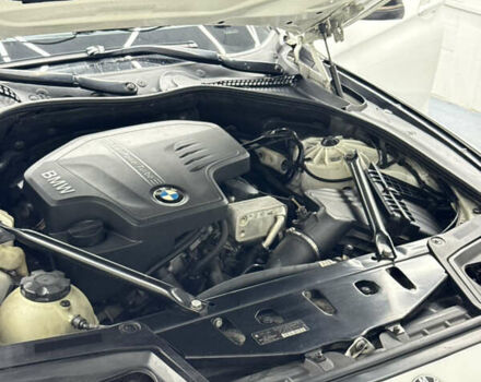 Білий БМВ 5 Серія, об'ємом двигуна 2 л та пробігом 220 тис. км за 14500 $, фото 27 на Automoto.ua