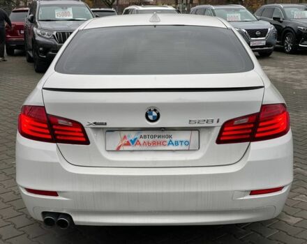 Белый БМВ 5 Серия, объемом двигателя 2 л и пробегом 267 тыс. км за 11999 $, фото 5 на Automoto.ua