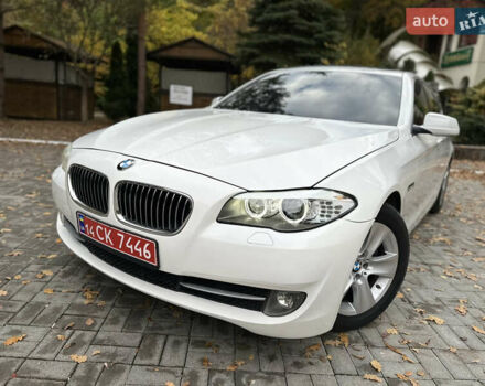 Белый БМВ 5 Серия, объемом двигателя 2 л и пробегом 125 тыс. км за 13499 $, фото 3 на Automoto.ua