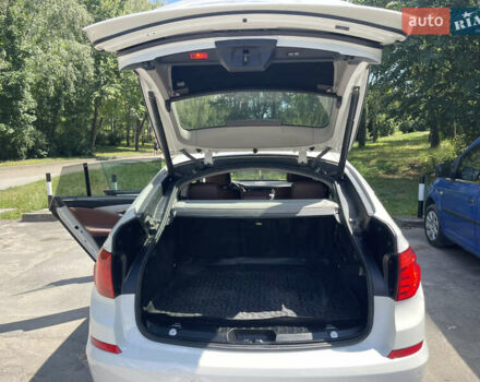 Белый БМВ 5 Серия, объемом двигателя 2 л и пробегом 251 тыс. км за 19800 $, фото 10 на Automoto.ua