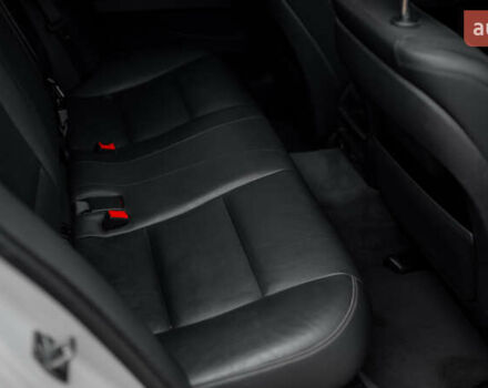 Белый БМВ 5 Серия, объемом двигателя 2 л и пробегом 282 тыс. км за 17500 $, фото 54 на Automoto.ua