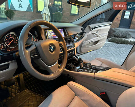 Білий БМВ 5 Серія, об'ємом двигуна 3 л та пробігом 143 тис. км за 21000 $, фото 14 на Automoto.ua