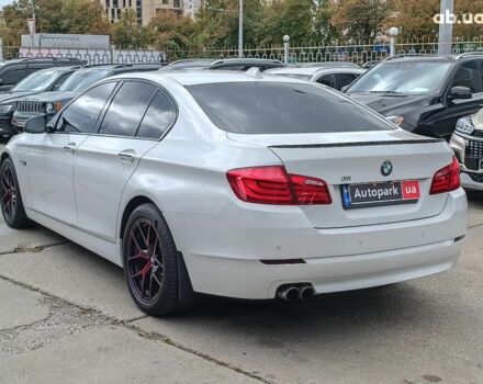 Белый БМВ 5 Серия, объемом двигателя 2 л и пробегом 213 тыс. км за 13740 $, фото 10 на Automoto.ua