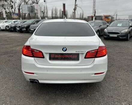 Белый БМВ 5 Серия, объемом двигателя 2 л и пробегом 259 тыс. км за 13000 $, фото 12 на Automoto.ua