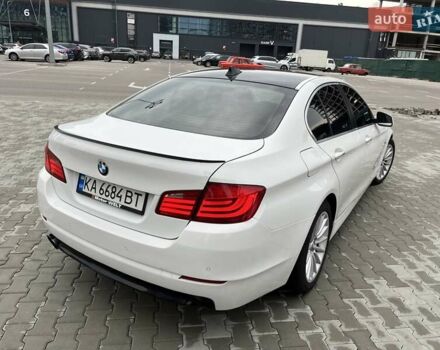 Белый БМВ 5 Серия, объемом двигателя 2 л и пробегом 175 тыс. км за 12800 $, фото 6 на Automoto.ua