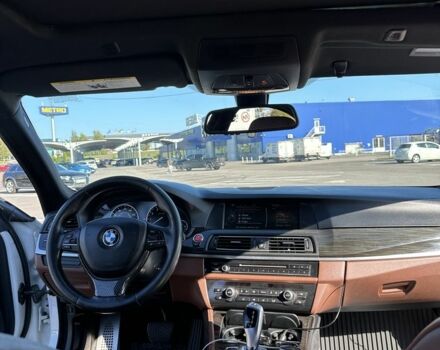 Белый БМВ 5 Серия, объемом двигателя 3 л и пробегом 202 тыс. км за 17600 $, фото 9 на Automoto.ua