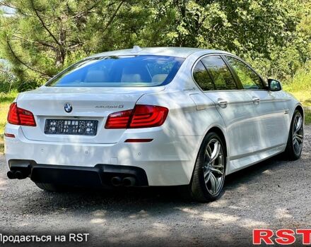 Белый БМВ 5 Серия, объемом двигателя 3 л и пробегом 208 тыс. км за 12800 $, фото 3 на Automoto.ua