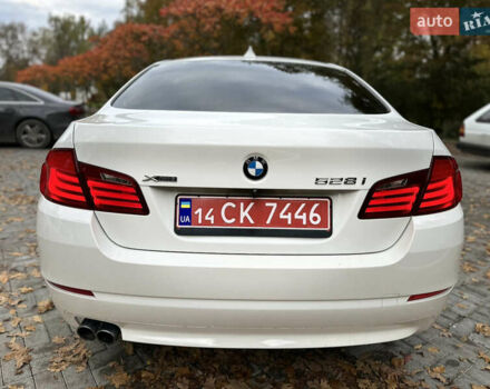 Белый БМВ 5 Серия, объемом двигателя 2 л и пробегом 125 тыс. км за 13499 $, фото 21 на Automoto.ua
