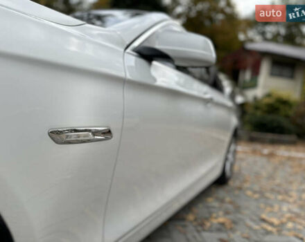 Белый БМВ 5 Серия, объемом двигателя 2 л и пробегом 125 тыс. км за 13499 $, фото 16 на Automoto.ua