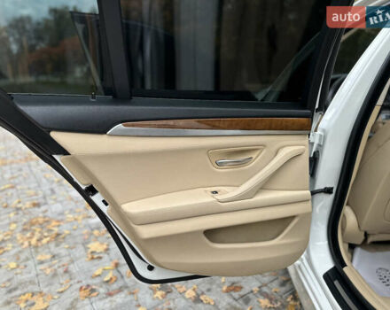 Белый БМВ 5 Серия, объемом двигателя 2 л и пробегом 125 тыс. км за 13499 $, фото 50 на Automoto.ua