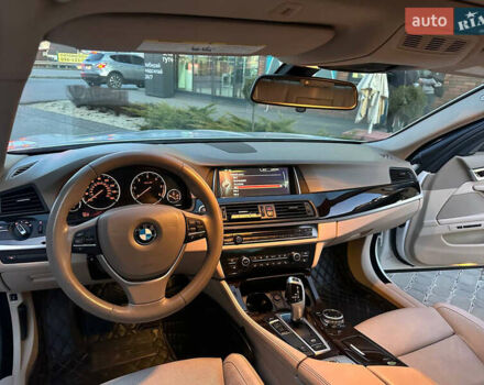 Білий БМВ 5 Серія, об'ємом двигуна 3 л та пробігом 143 тис. км за 21000 $, фото 18 на Automoto.ua