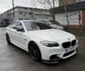 Белый БМВ 5 Серия, объемом двигателя 3 л и пробегом 180 тыс. км за 15550 $, фото 2 на Automoto.ua