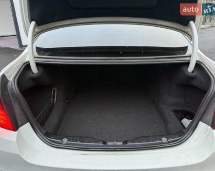 Белый БМВ 5 Серия, объемом двигателя 2 л и пробегом 241 тыс. км за 13699 $, фото 23 на Automoto.ua