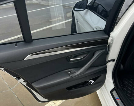 Білий БМВ 5 Серія, об'ємом двигуна 2.98 л та пробігом 143 тис. км за 20300 $, фото 21 на Automoto.ua