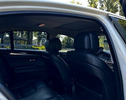 Білий БМВ 5 Серія, об'ємом двигуна 2 л та пробігом 205 тис. км за 14300 $, фото 7 на Automoto.ua