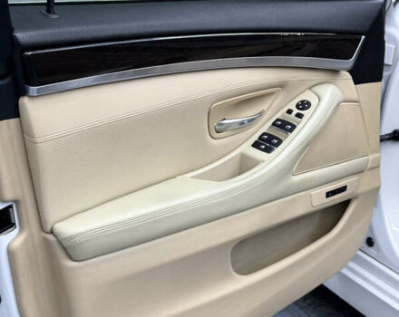 Білий БМВ 5 Серія, об'ємом двигуна 2 л та пробігом 220 тис. км за 14500 $, фото 21 на Automoto.ua