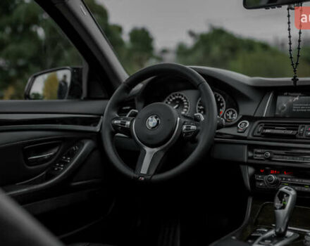 Белый БМВ 5 Серия, объемом двигателя 2 л и пробегом 282 тыс. км за 17500 $, фото 51 на Automoto.ua