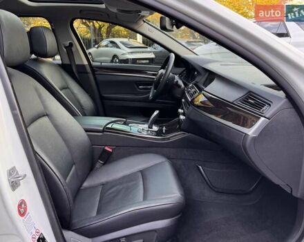 Белый БМВ 5 Серия, объемом двигателя 2 л и пробегом 148 тыс. км за 17900 $, фото 13 на Automoto.ua