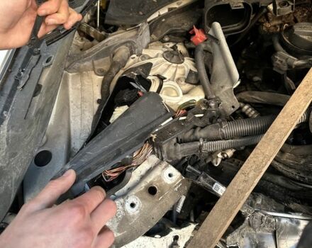 БМВ 5 Серия 2013 в Ивано-Франковске на Automoto.ua Белый БМВ 5 Серия, объемом двигателя 2 л и пробегом 173 тыс. км за 4500 $, фото 9 на Automoto.ua