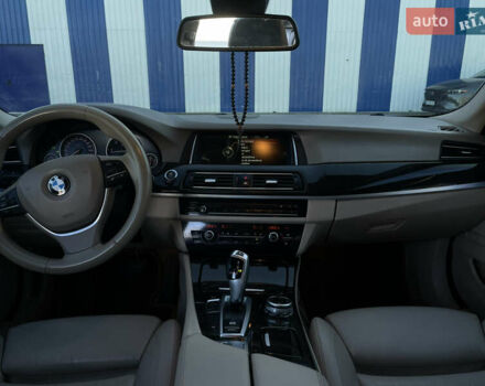 БМВ 5 Серия 2013 в Одессе на Automoto.ua Белый БМВ 5 Серия, объемом двигателя 2 л и пробегом 229 тыс. км за 16400 $, фото 8 на Automoto.ua