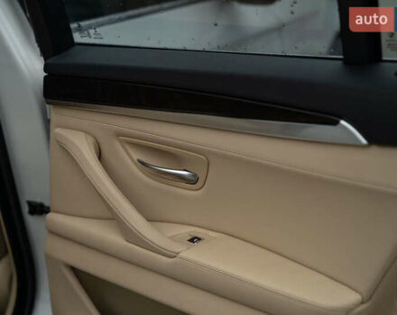 Білий БМВ 5 Серія, об'ємом двигуна 2 л та пробігом 134 тис. км за 19900 $, фото 43 на Automoto.ua