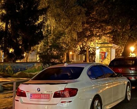 Белый БМВ 5 Серия, объемом двигателя 3 л и пробегом 224 тыс. км за 16600 $, фото 11 на Automoto.ua