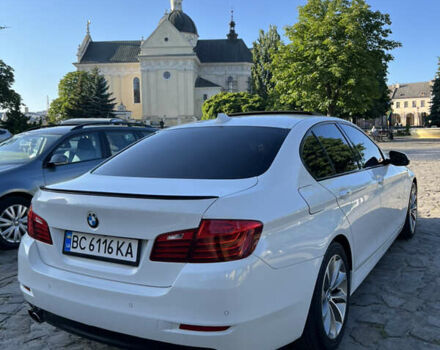 Білий БМВ 5 Серія, об'ємом двигуна 2 л та пробігом 50 тис. км за 15000 $, фото 10 на Automoto.ua