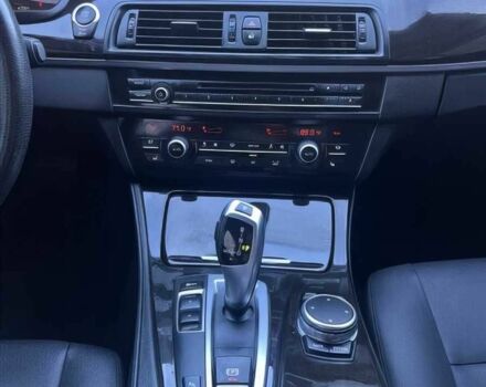 БМВ 5 Серия 2014 в Житомире на Automoto.ua Белый БМВ 5 Серия, объемом двигателя 3 л и пробегом 81 тыс. км за 15200 $, фото 12 на Automoto.ua