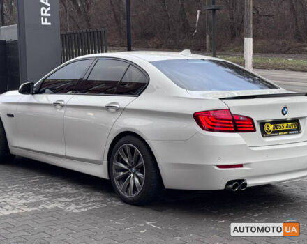 Белый БМВ 5 Серия, объемом двигателя 2 л и пробегом 225 тыс. км за 18300 $, фото 3 на Automoto.ua