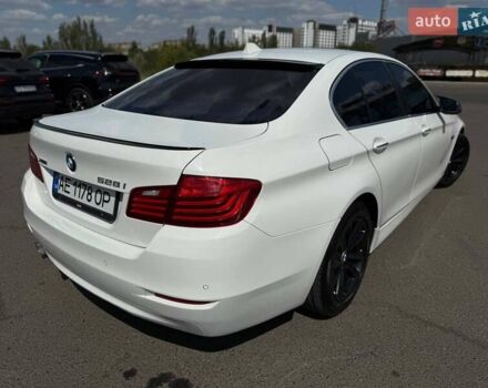 Белый БМВ 5 Серия, объемом двигателя 2 л и пробегом 97 тыс. км за 16000 $, фото 16 на Automoto.ua