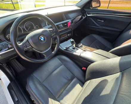 Белый БМВ 5 Серия, объемом двигателя 3 л и пробегом 173 тыс. км за 18000 $, фото 34 на Automoto.ua