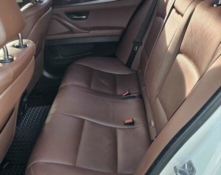 Білий БМВ 5 Серія, об'ємом двигуна 2 л та пробігом 128 тис. км за 17700 $, фото 14 на Automoto.ua