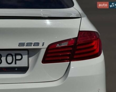 Белый БМВ 5 Серия, объемом двигателя 2 л и пробегом 97 тыс. км за 16000 $, фото 14 на Automoto.ua