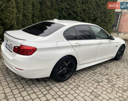 Белый БМВ 5 Серия, объемом двигателя 2 л и пробегом 304 тыс. км за 10500 $, фото 6 на Automoto.ua
