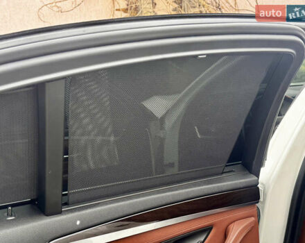 Белый БМВ 5 Серия, объемом двигателя 3 л и пробегом 196 тыс. км за 16900 $, фото 53 на Automoto.ua