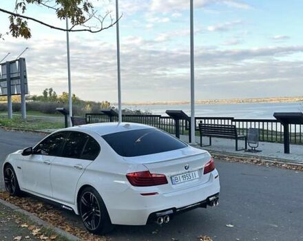 БМВ 5 Серия 2014 в Николаеве на Automoto.ua Белый БМВ 5 Серия, объемом двигателя 3 л и пробегом 273 тыс. км за 22000 $, фото 4 на Automoto.ua